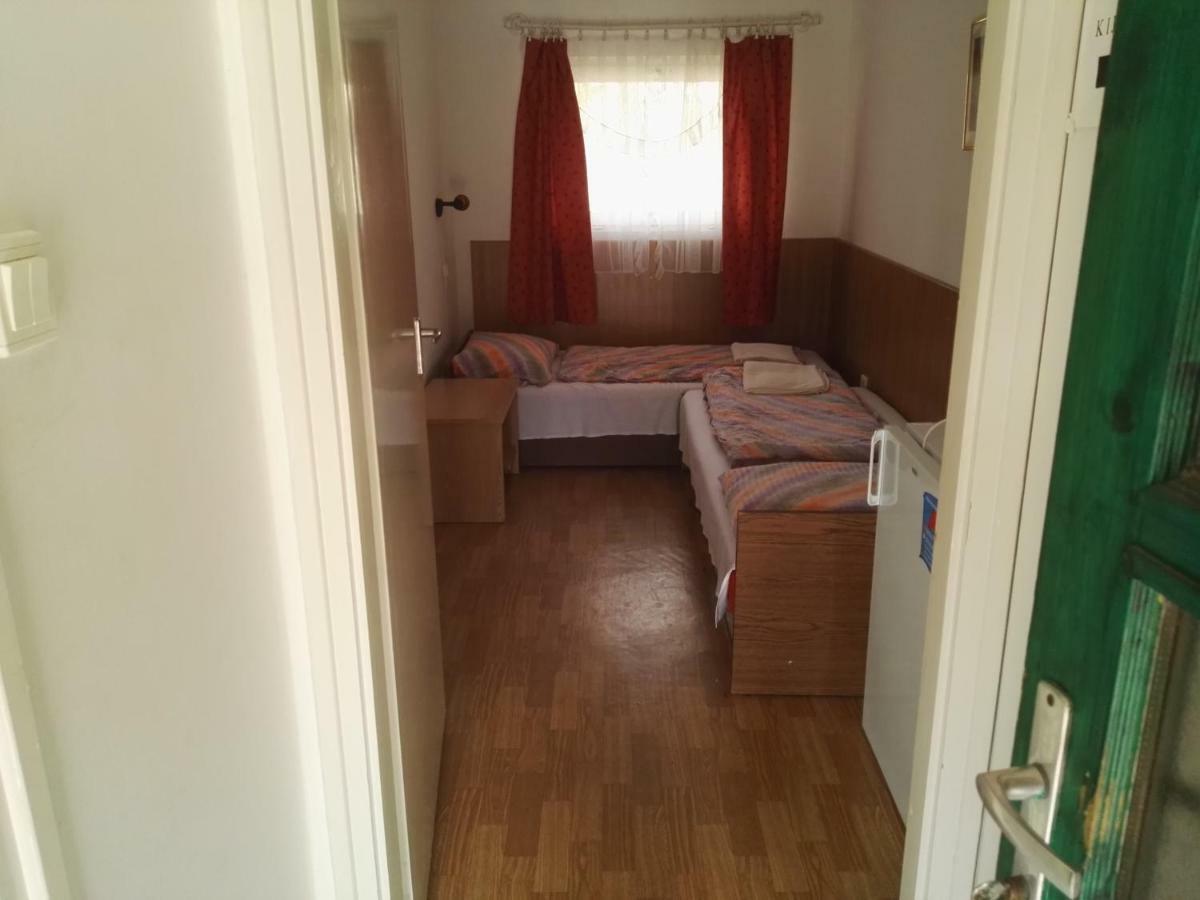 Vadasa Motel Es Etterem Hegyhátszentjakab Zewnętrze zdjęcie