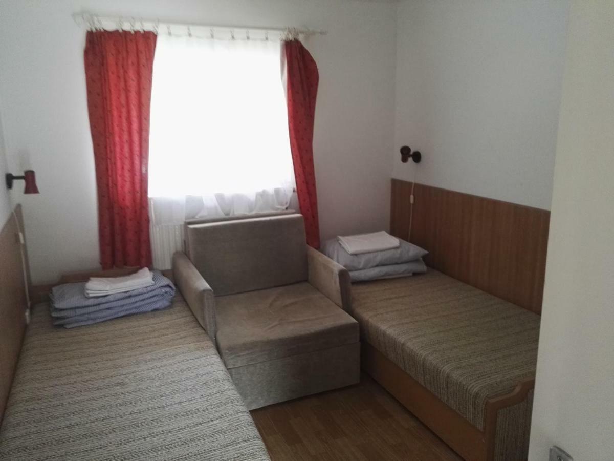 Vadasa Motel Es Etterem Hegyhátszentjakab Zewnętrze zdjęcie